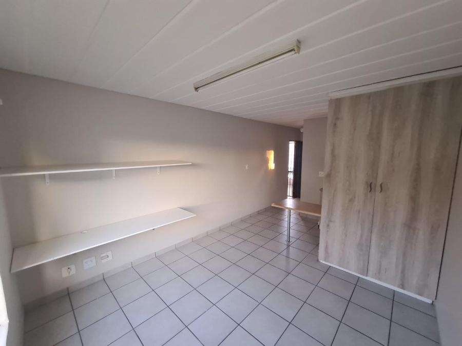 1 Bedroom Property for Sale in Die Bult North West